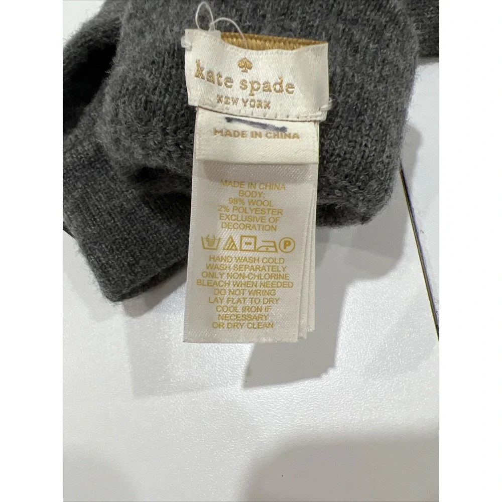 Kate Spade Gray Tech Friendly Bow Knit Long Gloves PSRU1308 Different Size?